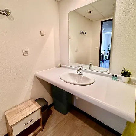 Le Petit Refuge - 2 Personnes - Parking Souterrain * Lourdes