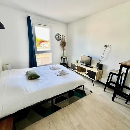 Le Petit Refuge - 2 Personnes - Parking Souterrain * ルルド